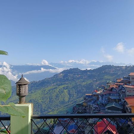 Dew Drops Guest House Darjeeling  Esterno foto