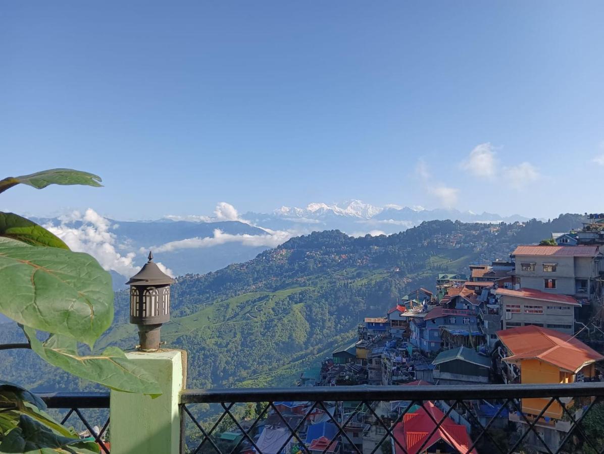 Dew Drops Guest House Darjeeling  Esterno foto