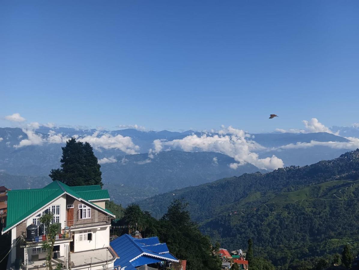 Dew Drops Guest House Darjeeling  Esterno foto