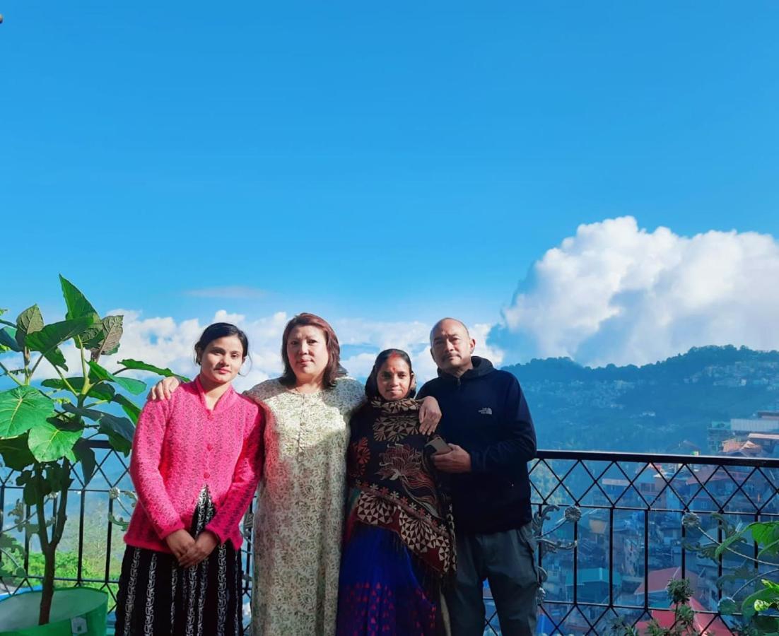Dew Drops Guest House Darjeeling  Esterno foto